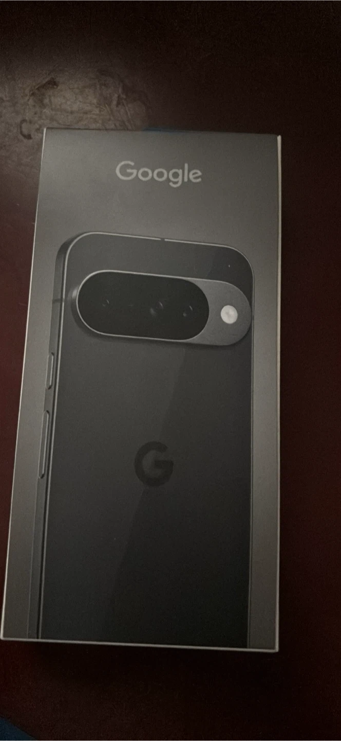 Google Pixel 10 Smartphone - photo 3