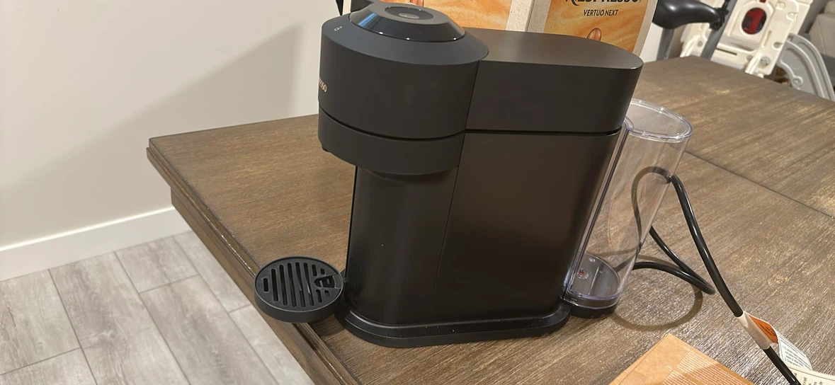 Nespresso Vertuo Next Coffee Machine - photo 2