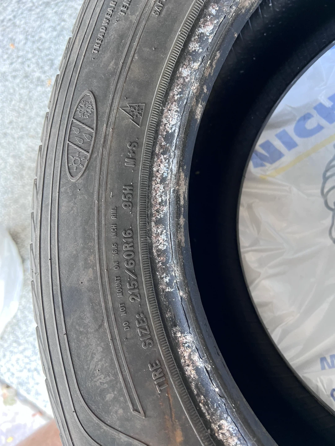 4 Goodyear Assurance WeatherReady Tires 215/60R16 - photo 3