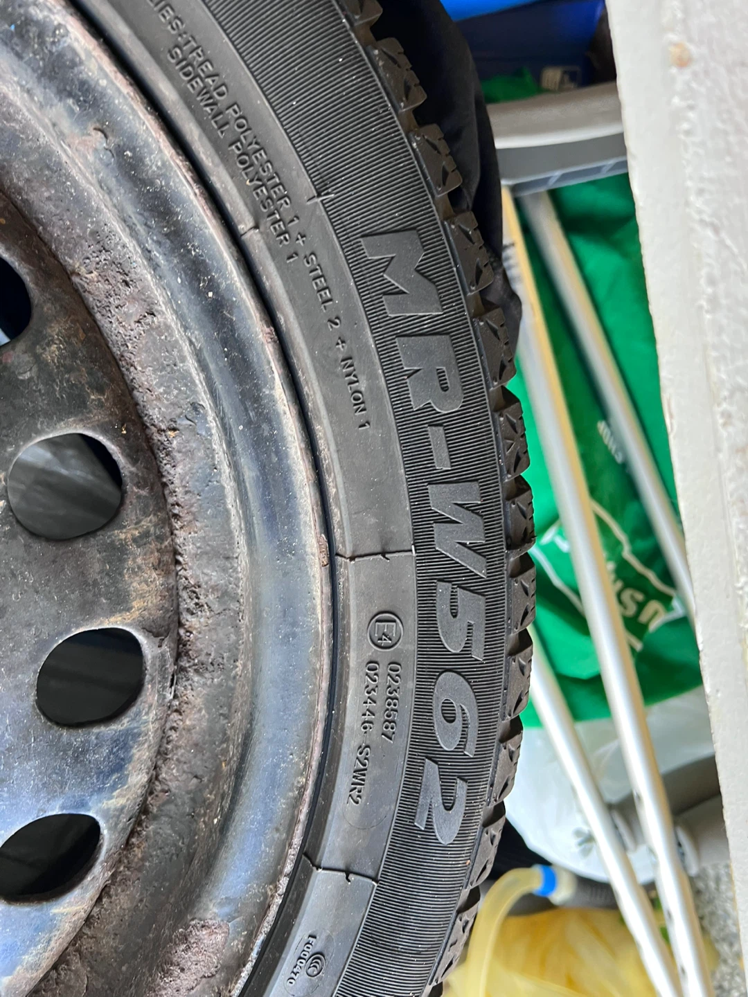 4 Mirage MR-W562 Studless Tires 225/45R17 - photo 4