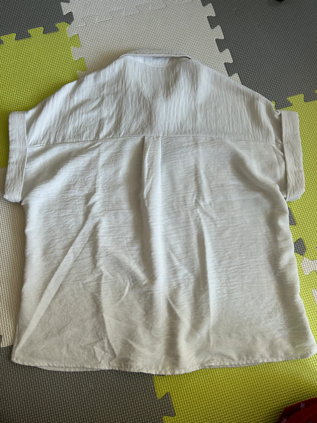 2 White/Off white semi cropped tops - photo 4