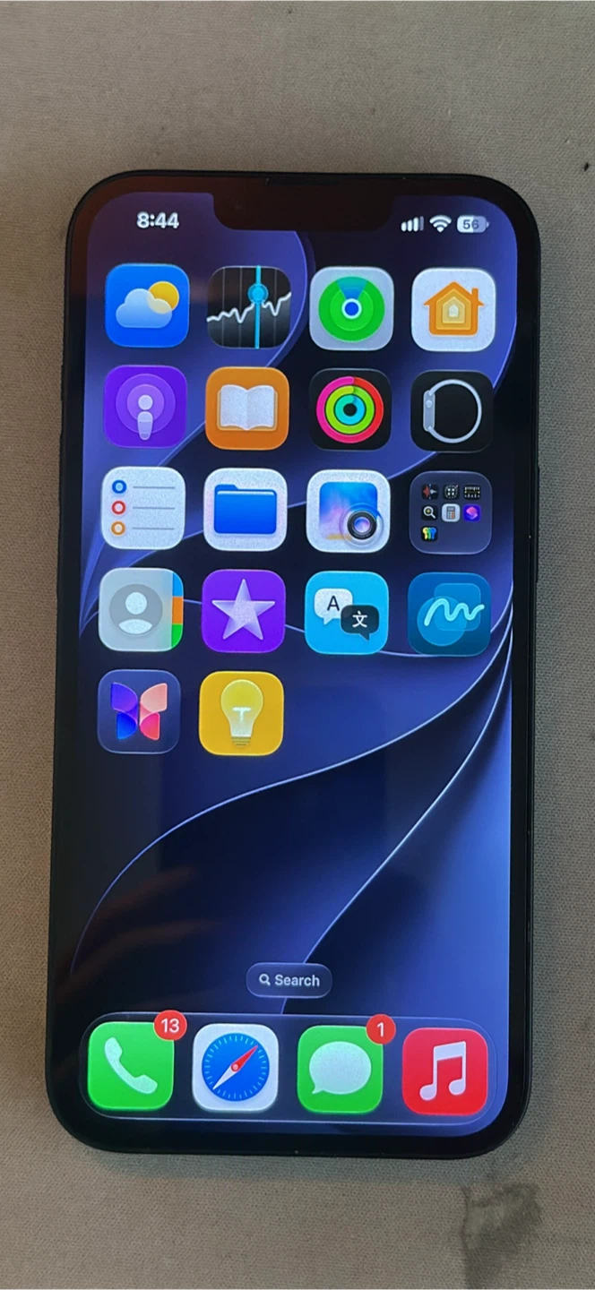 iPhone 14 - photo 2