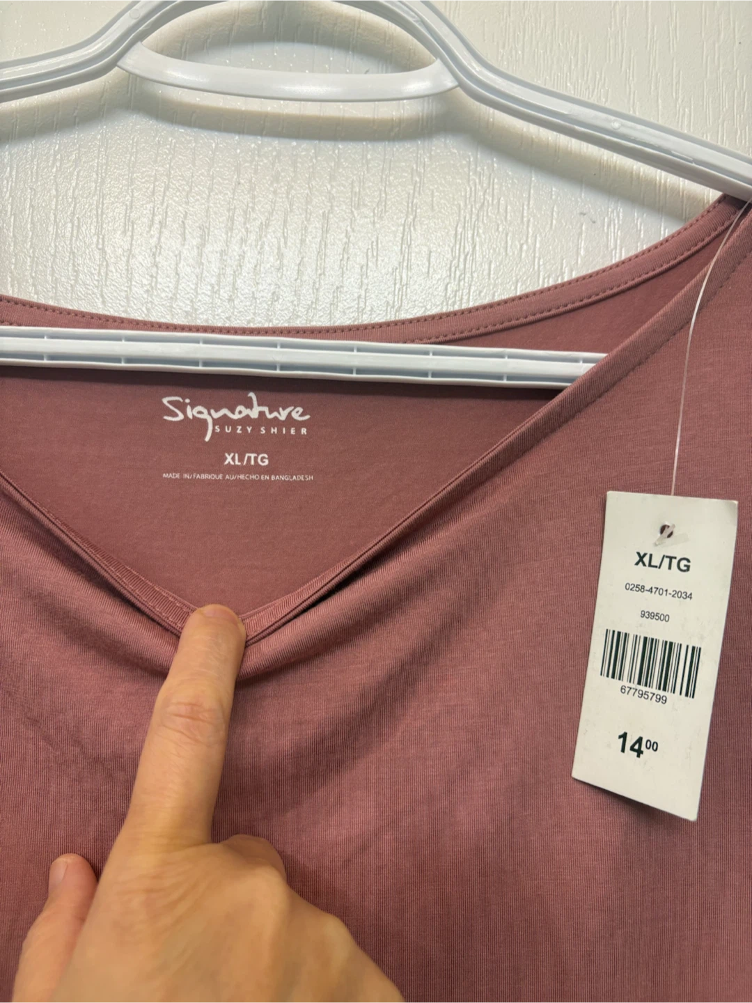 New Suzy Shier long sleeved top fits M - photo 2