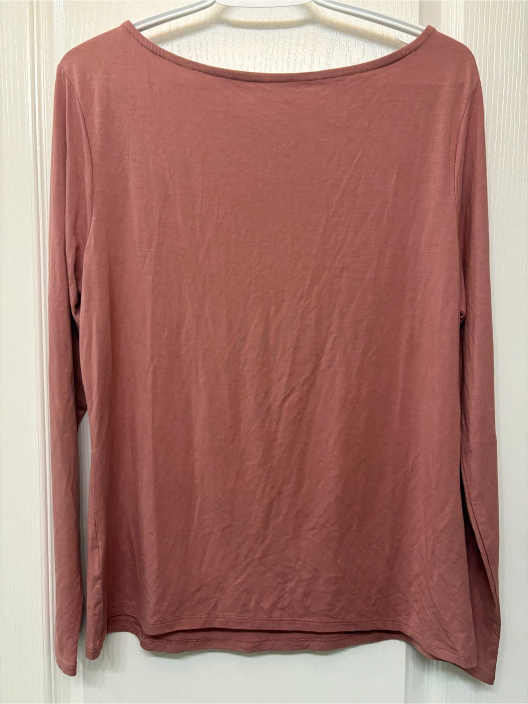 New Suzy Shier long sleeved top fits M - photo 3