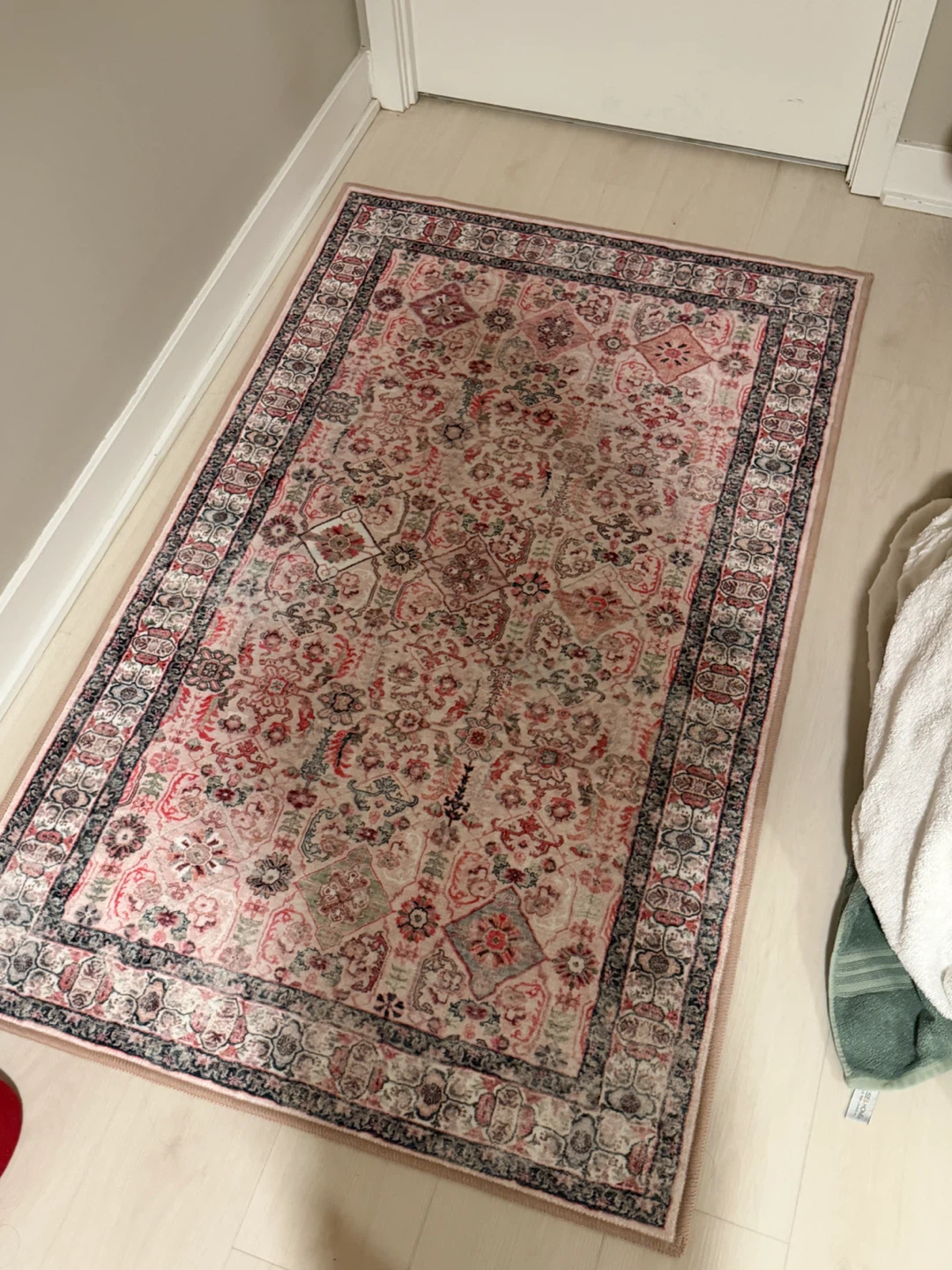 Vintage-style Pink and Grey Area Rug