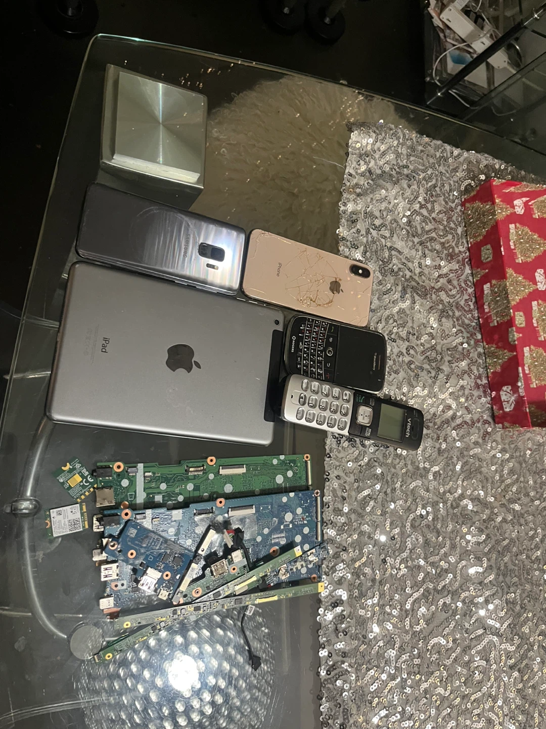 Broken phone and iPad lot 30$ - photo 3