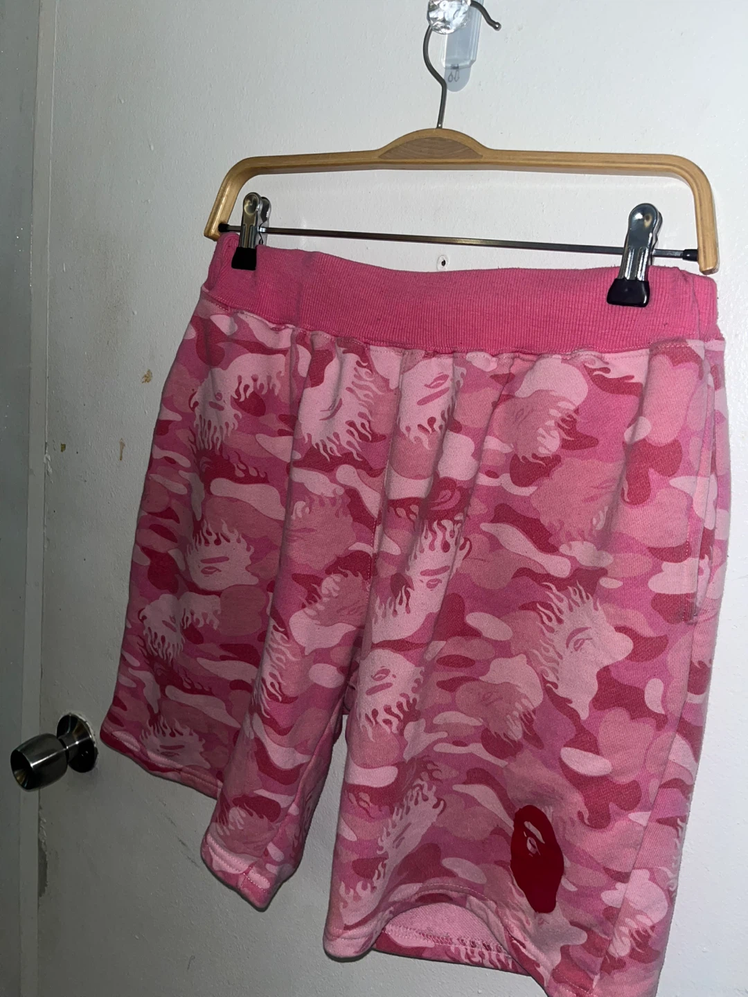 A Bathing Ape Pink Camo Shorts size XL pink - photo 2