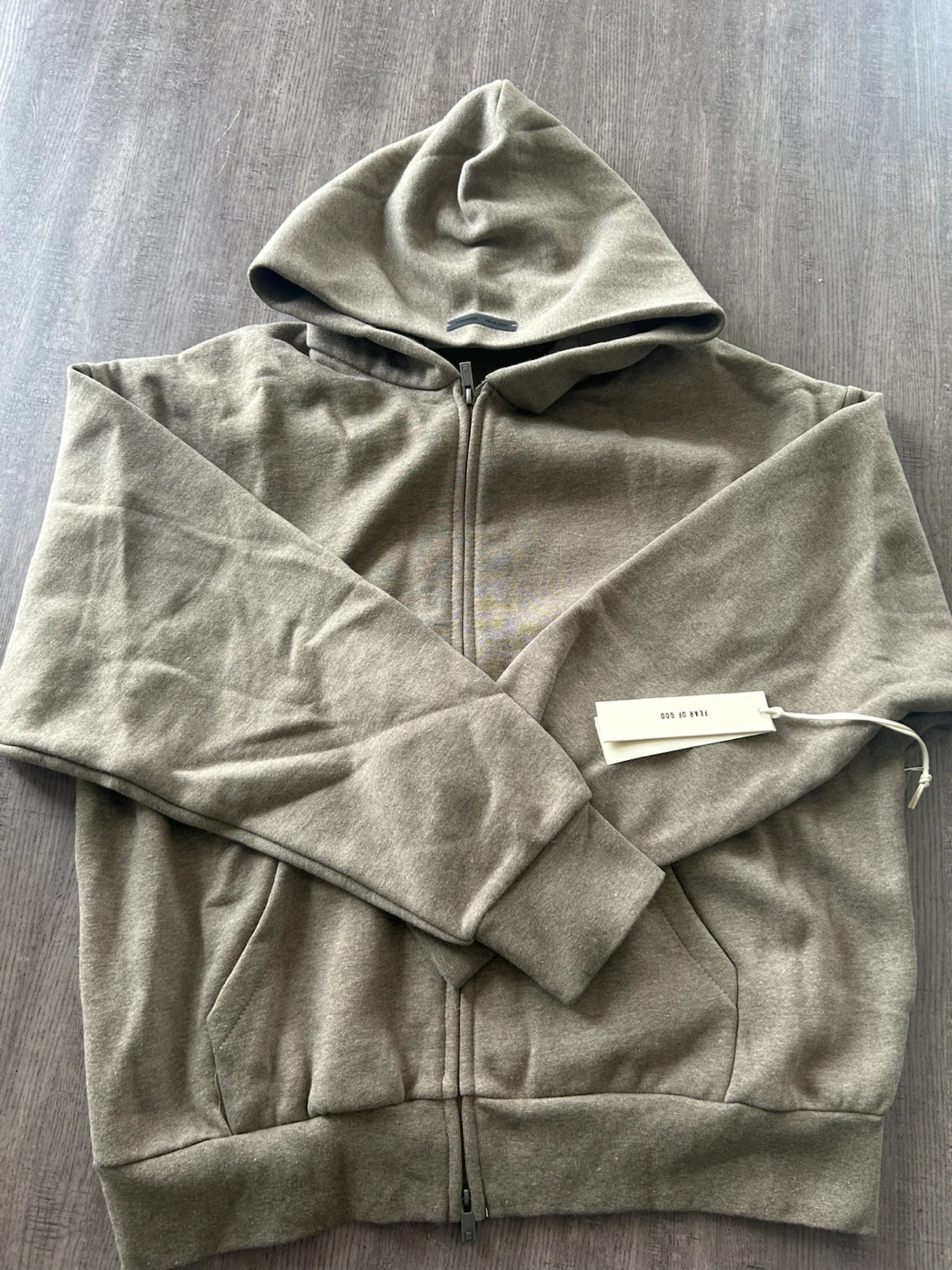 -AUTHENTIC- SS25 ESSENTIALS ZIP UP