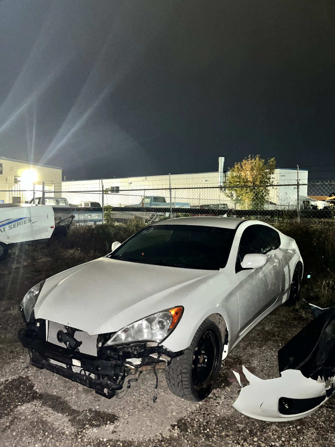 Hyundai Genesis Coupe 2.0T - photo 3
