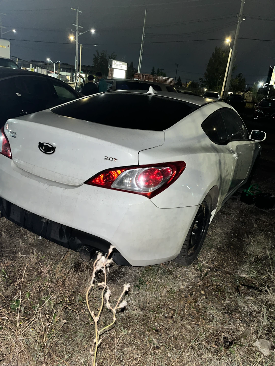 Hyundai Genesis Coupe 2.0T - photo 4