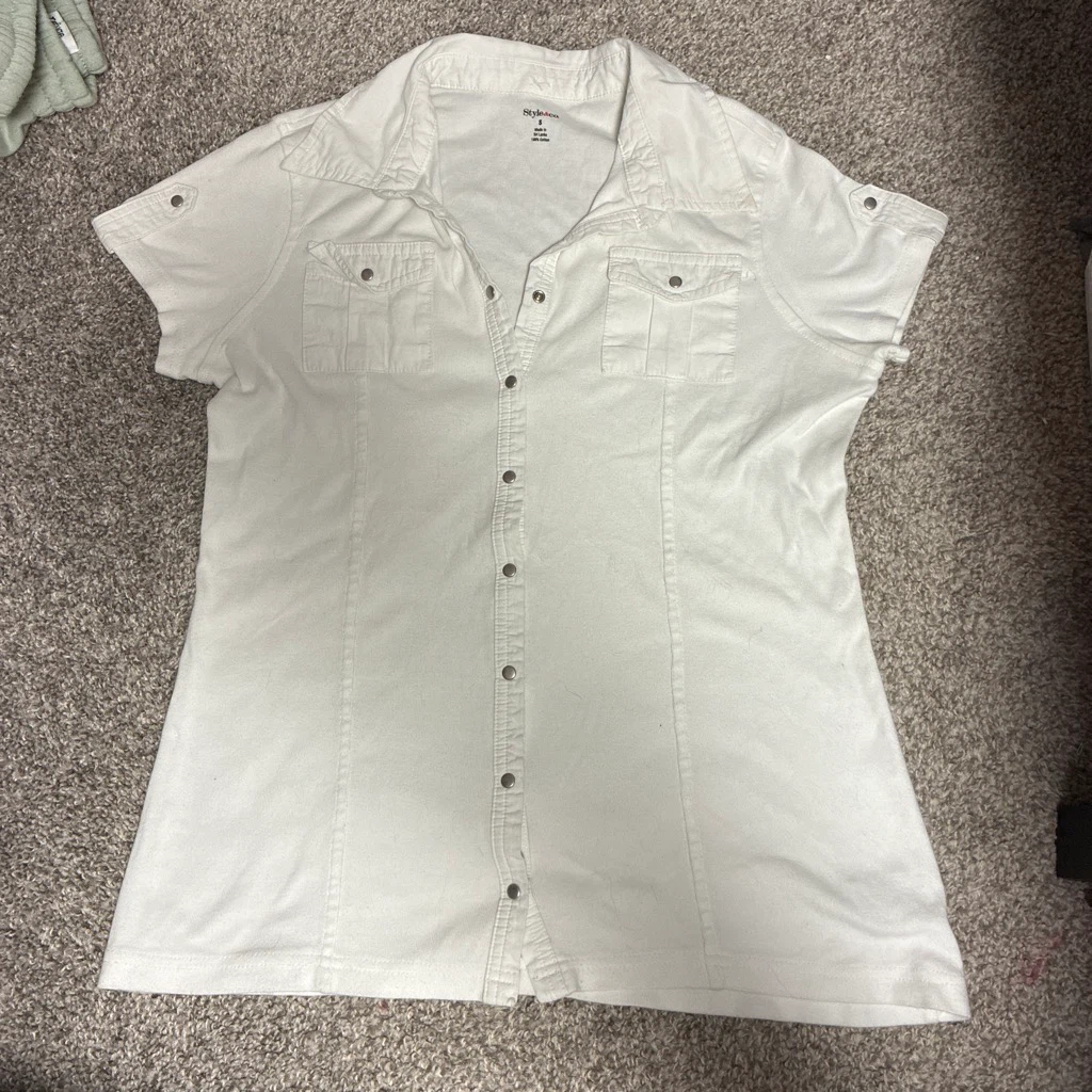 Vintage Style & Co. White Button-Down Shirt