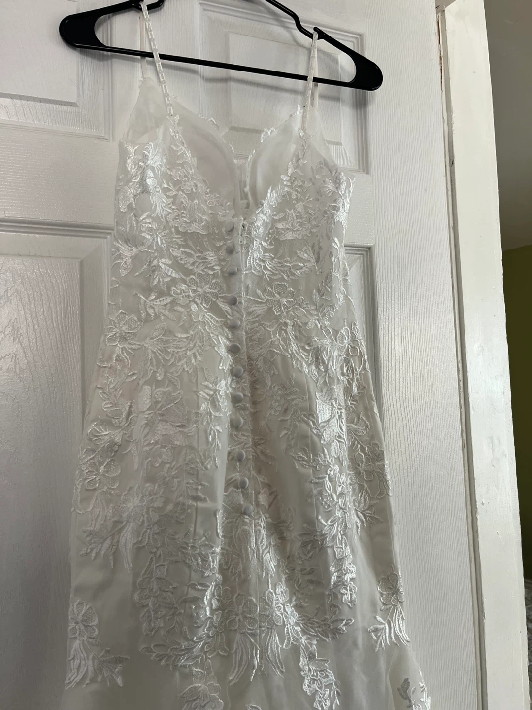 White Floral Lace Wedding Dress - photo 2