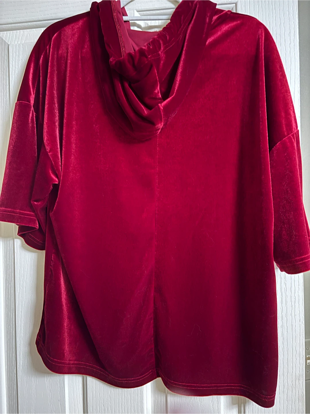 Red Velvet Short Sleeve Hoodie - photo 2