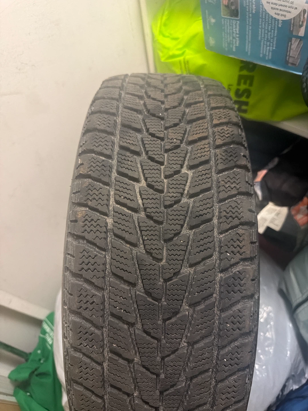 Toyo Observe Studless Winter Tire on Steel Rim 215/65/R16 - photo 2