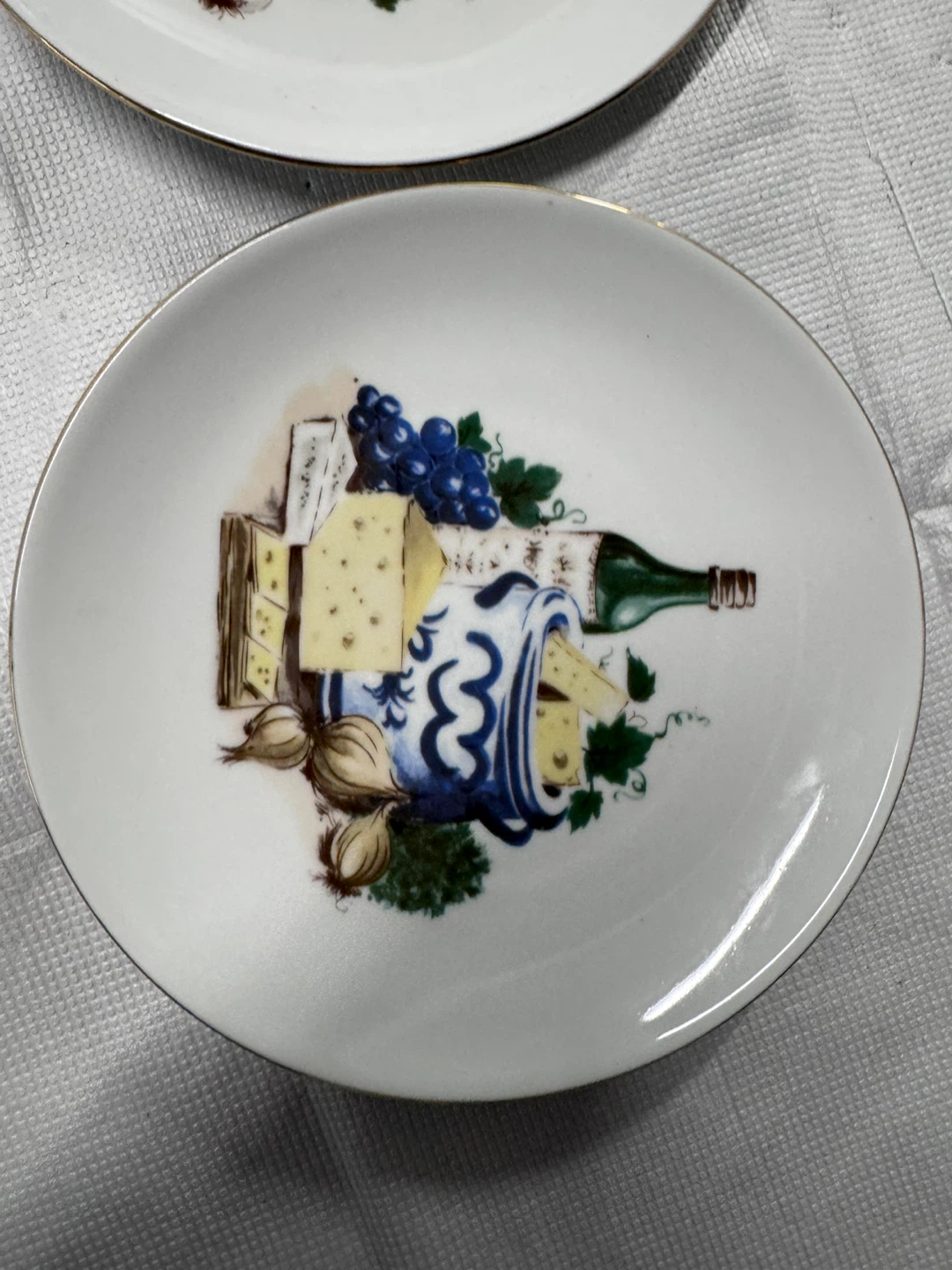 Set of 2 Vintage Kahla Porcelain Plates - photo 2