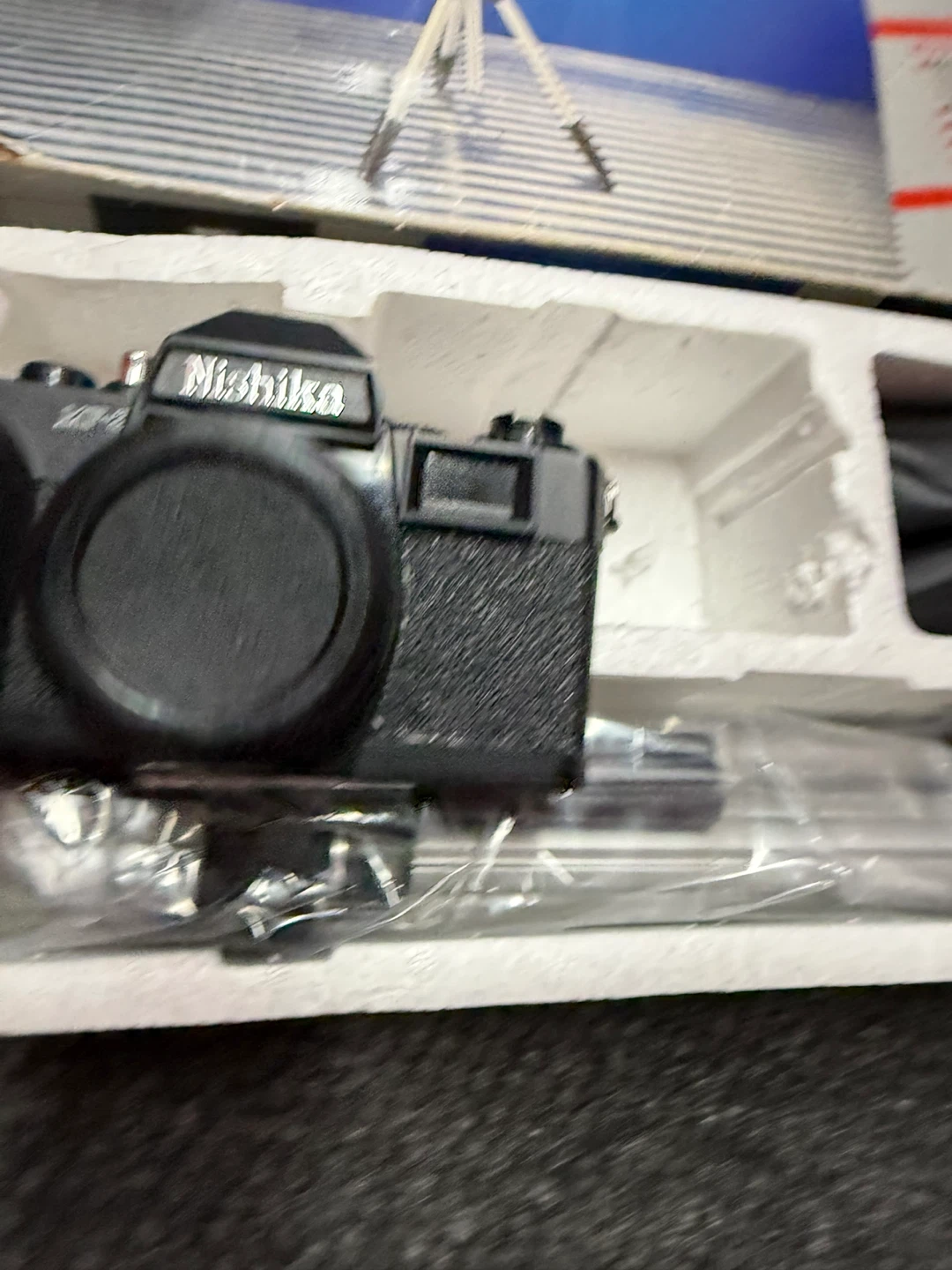 Nishika MF-3 35mm Camera 5-Piece Outfit - photo 4