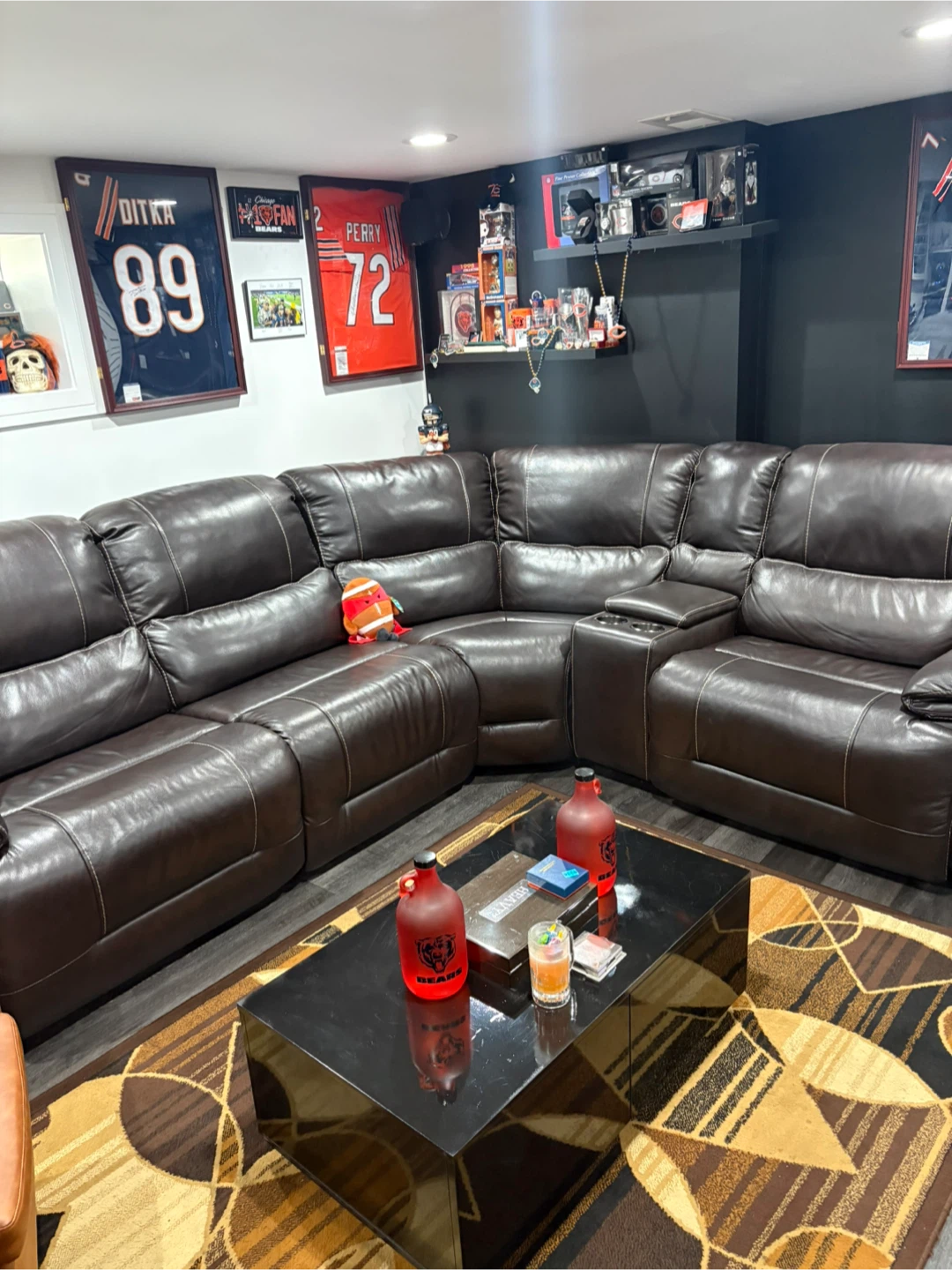 Sectional with 2 power recliners