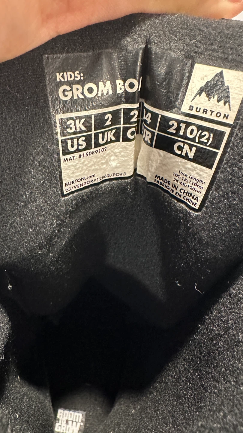 Burton KIDS' GROM BOA SNOWBOARD BOOTS Size 3K - photo 4