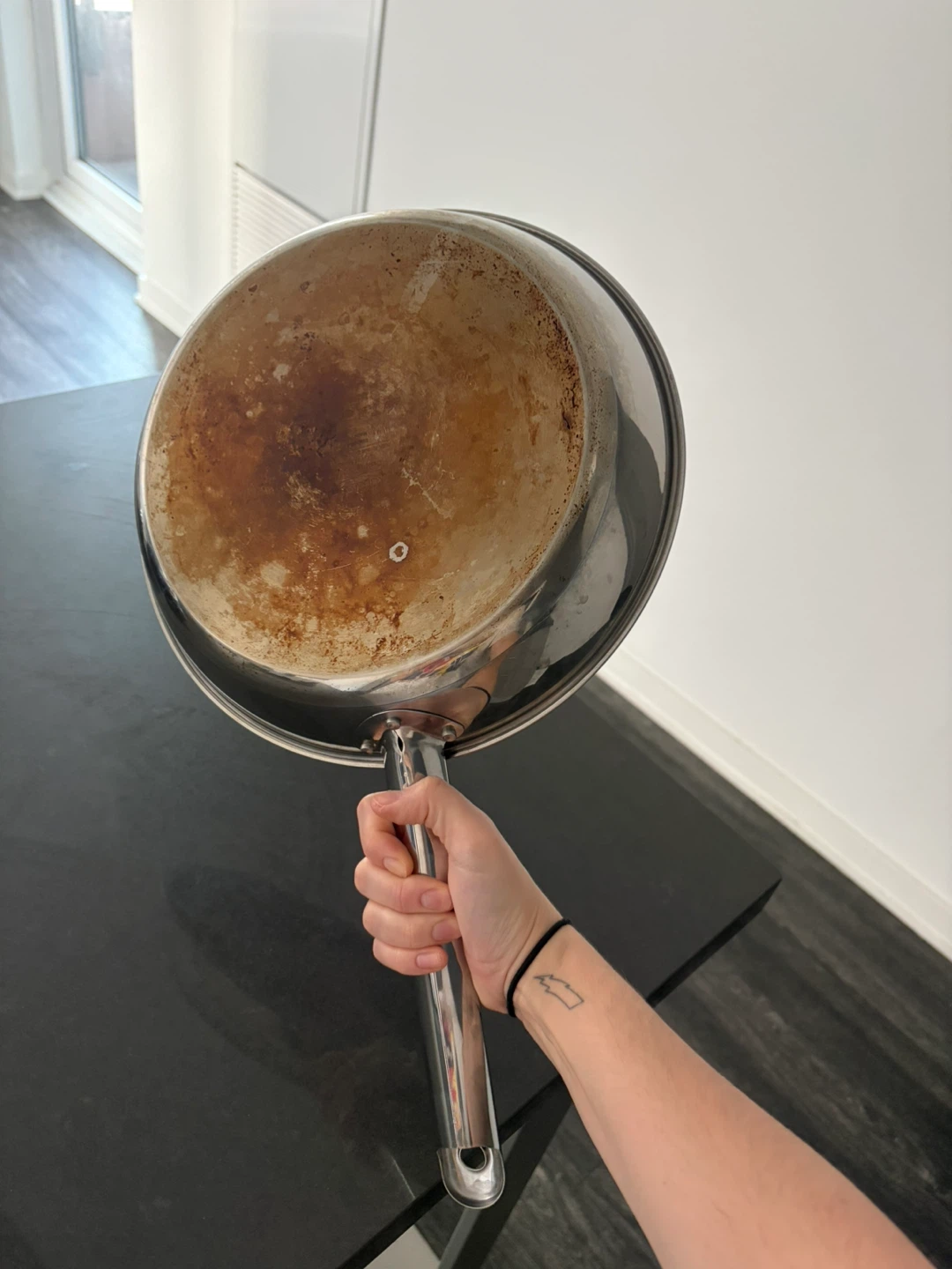 Plates set + pan + pot + mini mixing bowl - photo 3