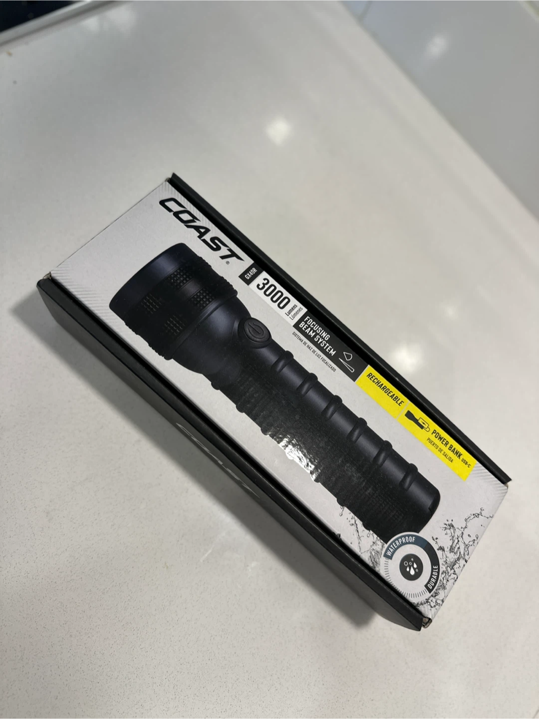 Brand New Coast Flashlight GX40R Waterproof 3000 Lumen $40