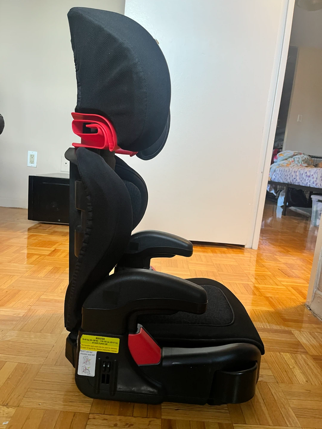 Graco Booster Car Seat - photo 4