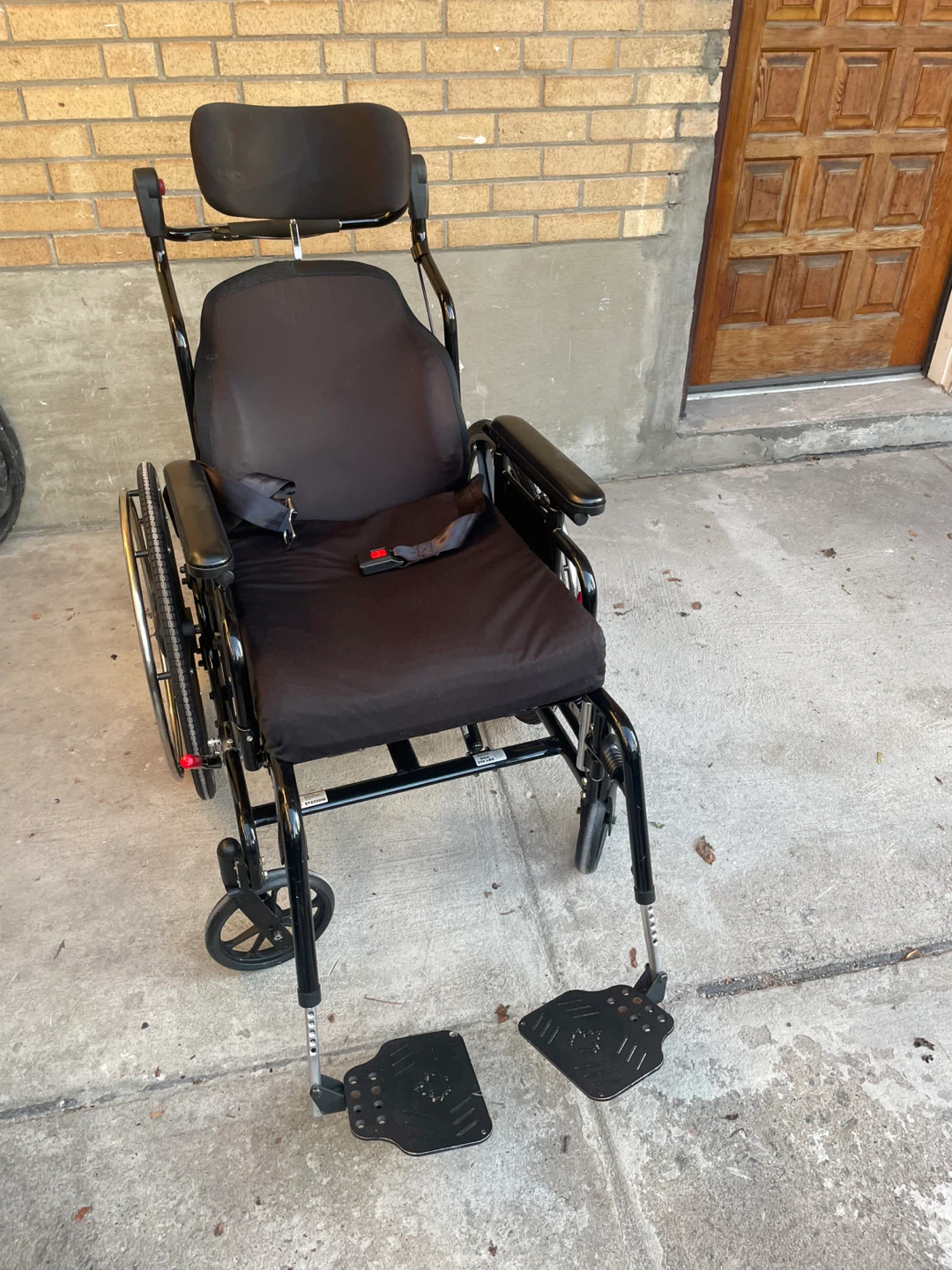 tilt wheelchair & delivery - photo 2