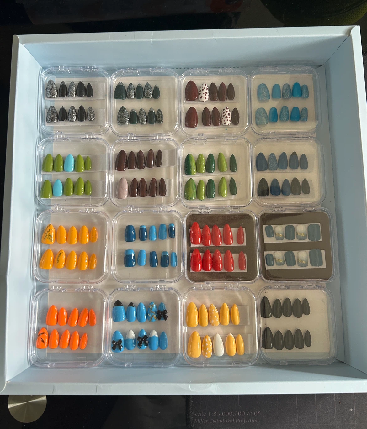Handmade Press-On Nails Set- Reusable - $160 Whole Box - Toronto