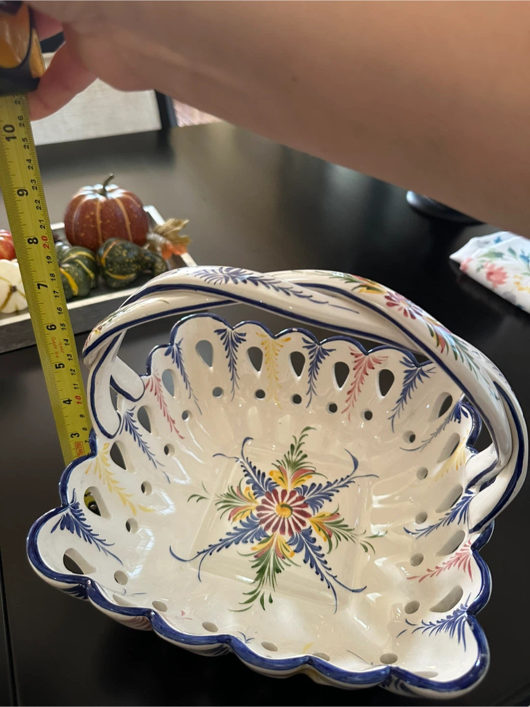 Hand-painted Portuguese Ceramic Basket - photo 4