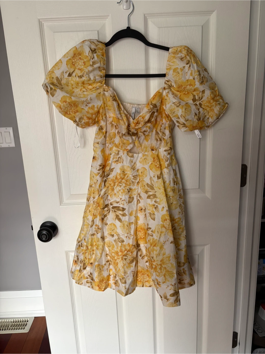 Abercrombie & Fitch Floral Puff Sleeve Dress