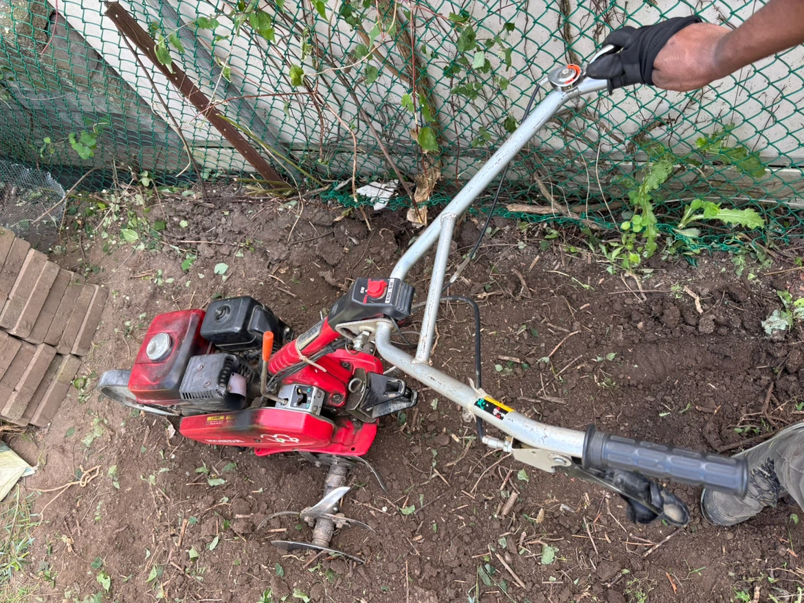 Honda garden Tiller, delivery - photo 3
