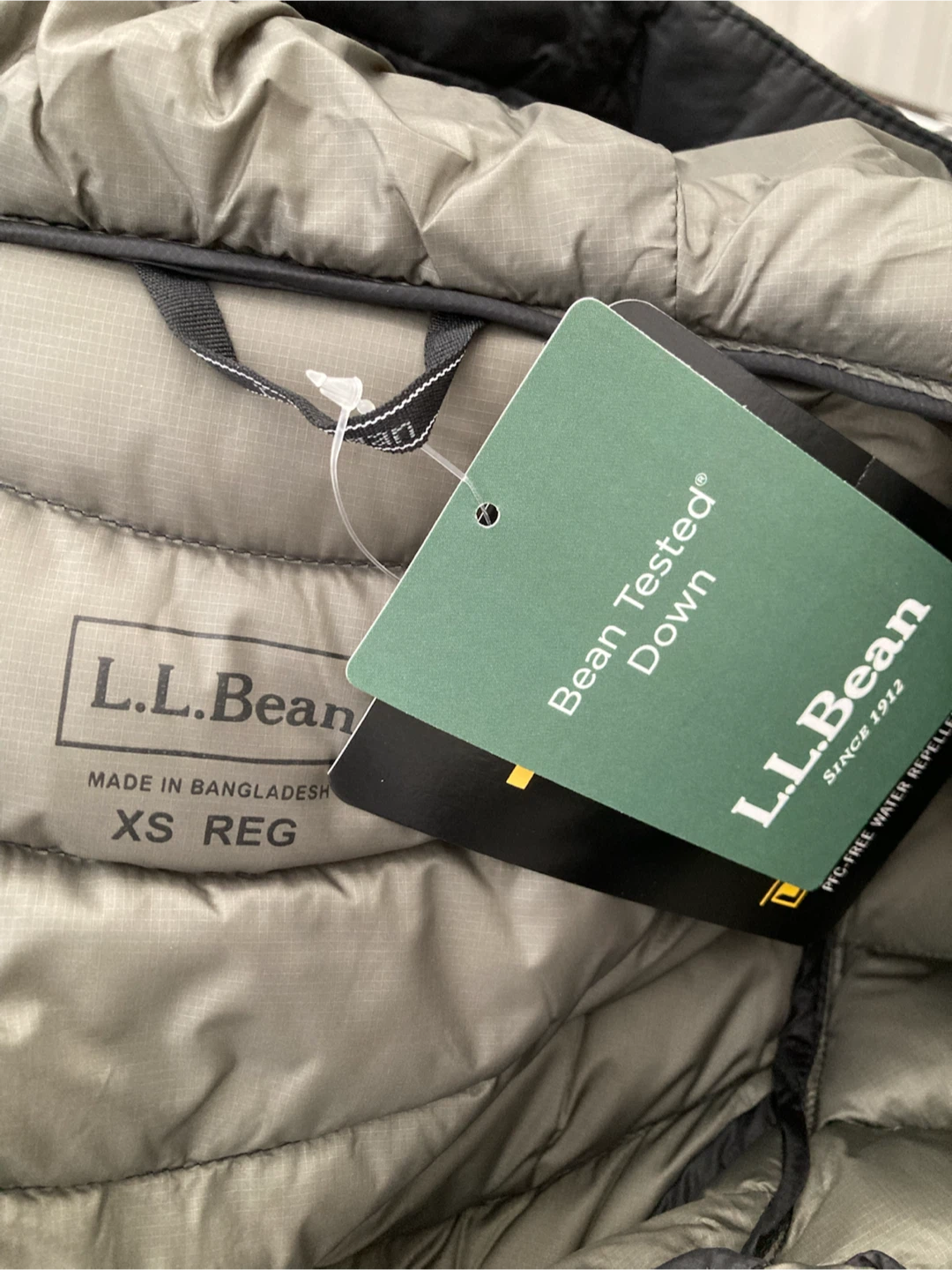 L.L.Bean Down Hooded Jacket  Women Brandnew - Size XS - photo 5
