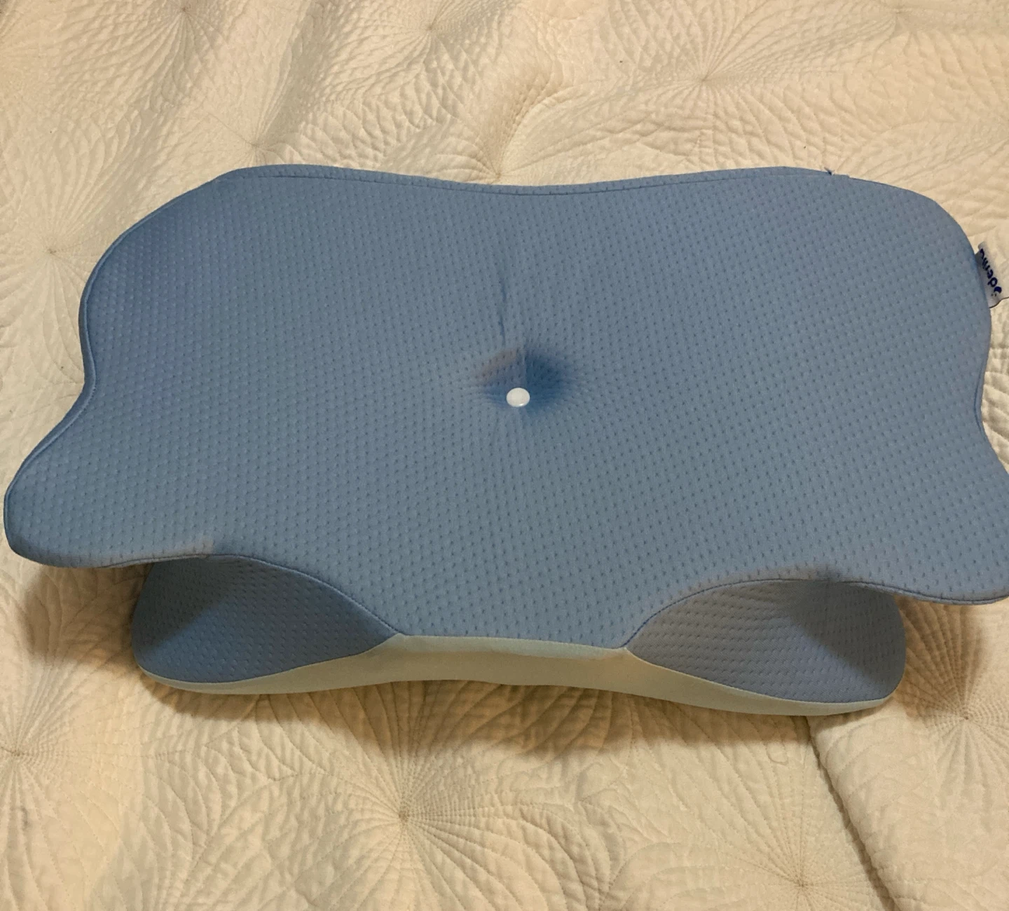 Derila Memory Foam Pillow - photo 3