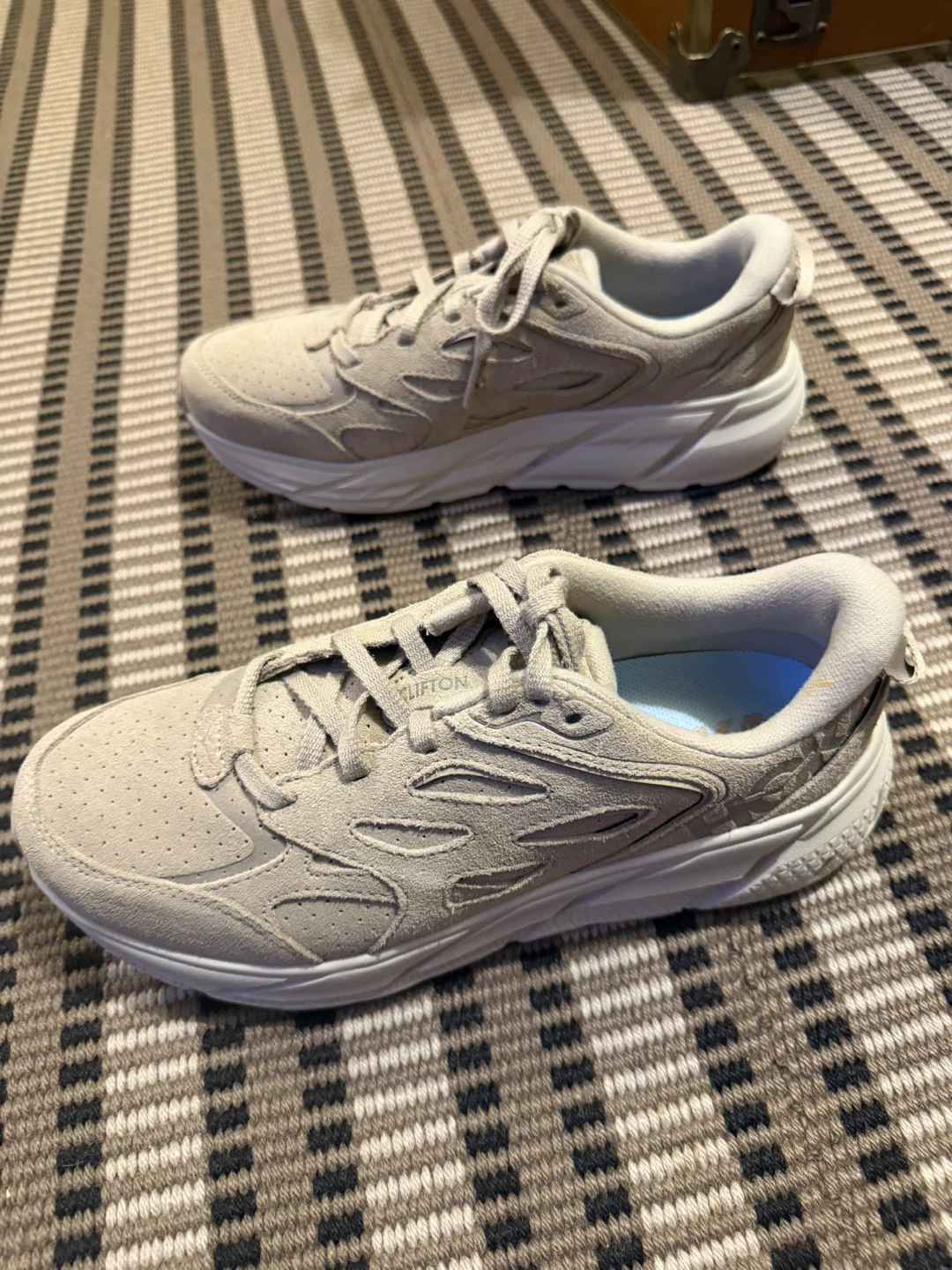 Hoka One One Clifton Sneakers L suede - photo 2