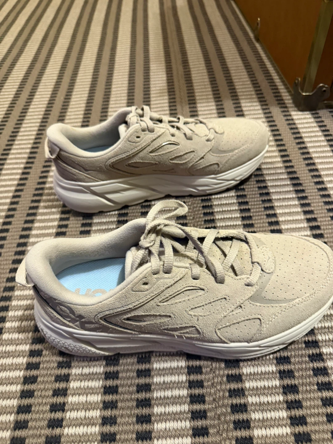 Hoka One One Clifton Sneakers L suede - photo 3