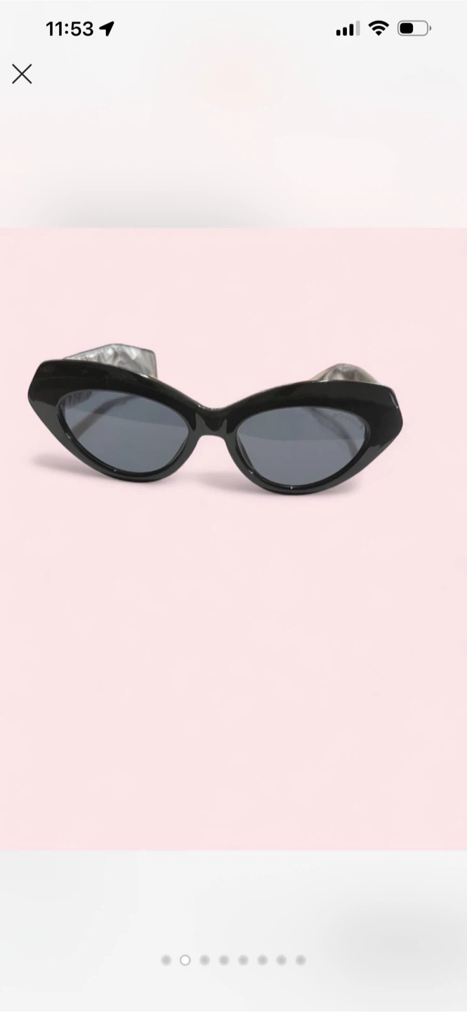 CHANEL Black Cat Eye Sunglasses, v nice quality - photo 2