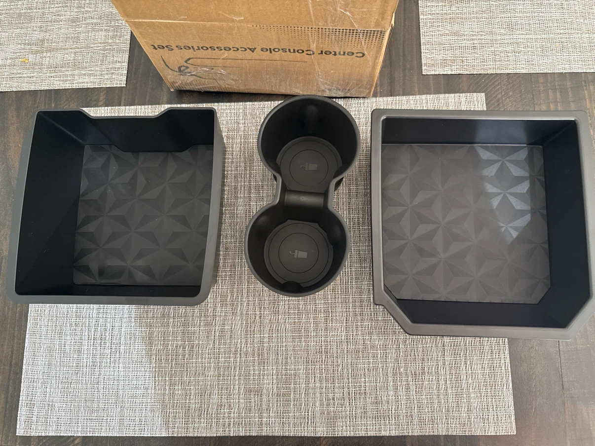 Tesla model Y/YL 2025-26 Center Console Accessories Set