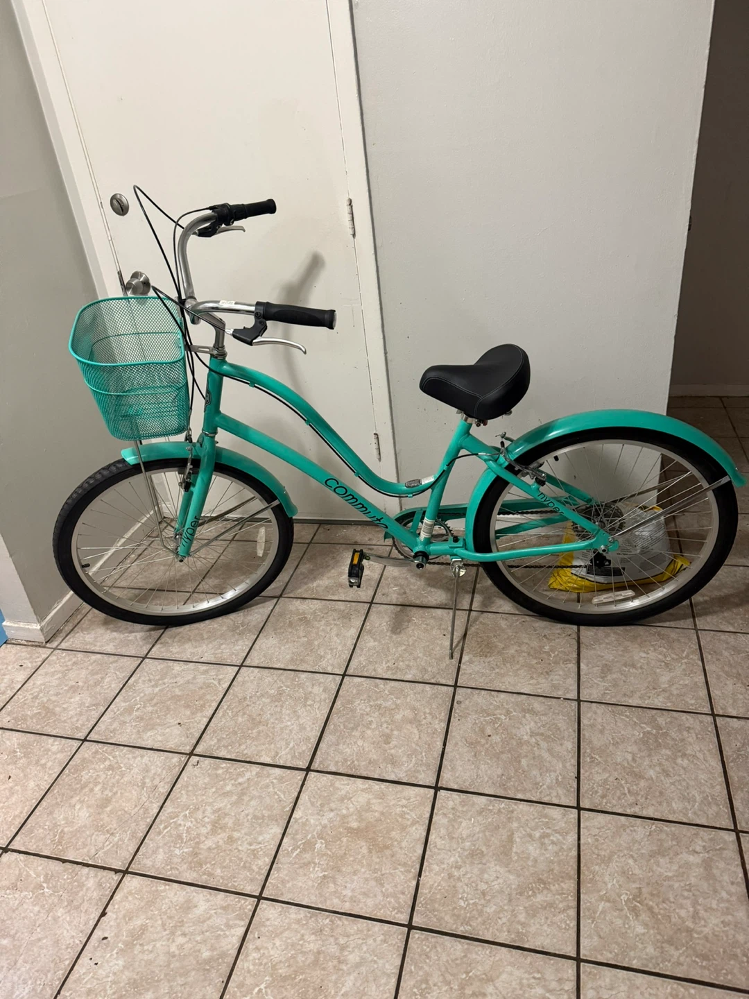 Hyper Commute Teal Bicycle - photo 3