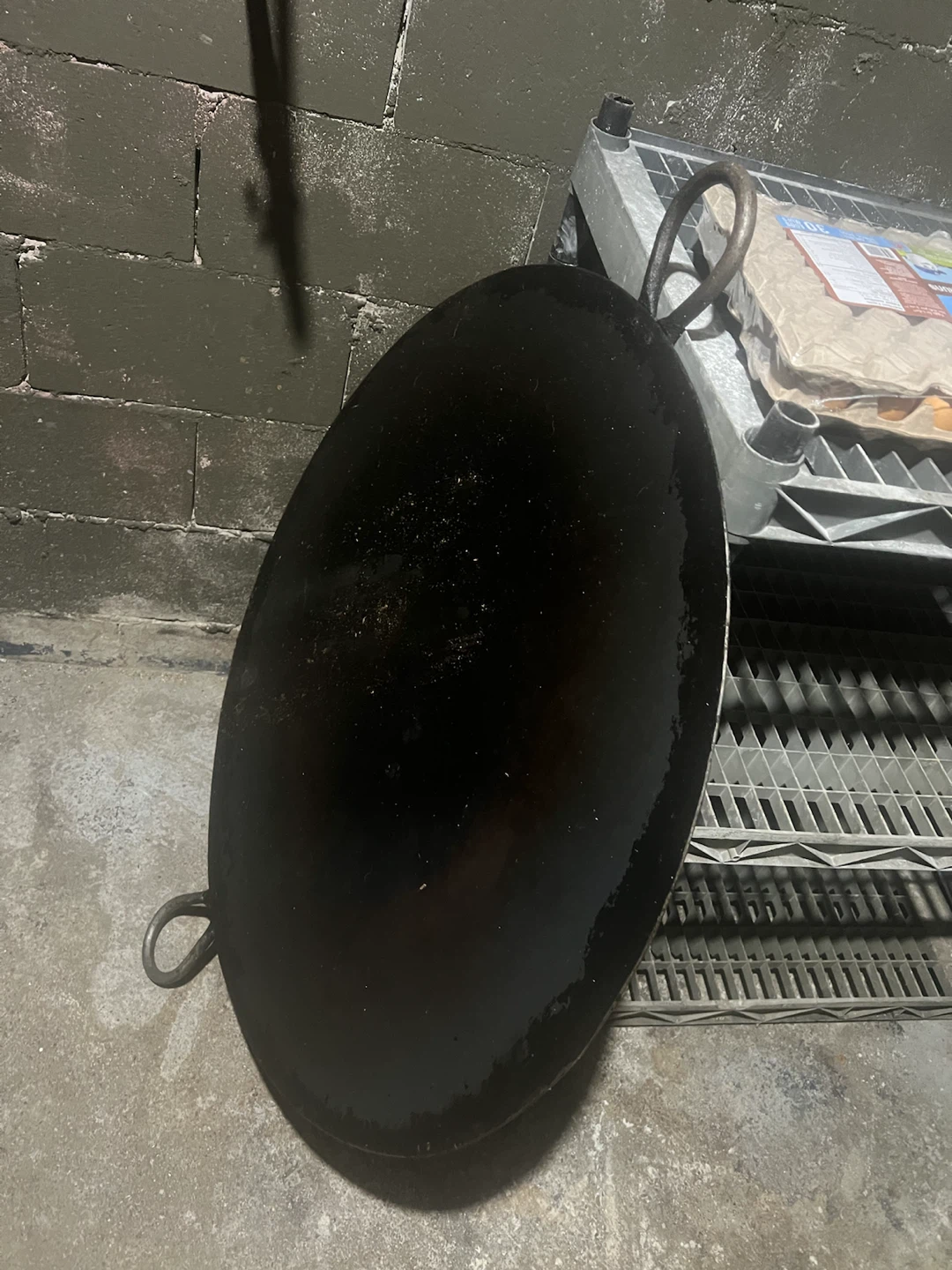 Large Round Carbon Steel Cooking Disc