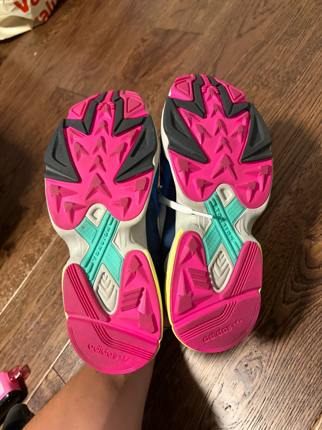 Adidas Falcon Women's Sneakers Size 8 - photo 4