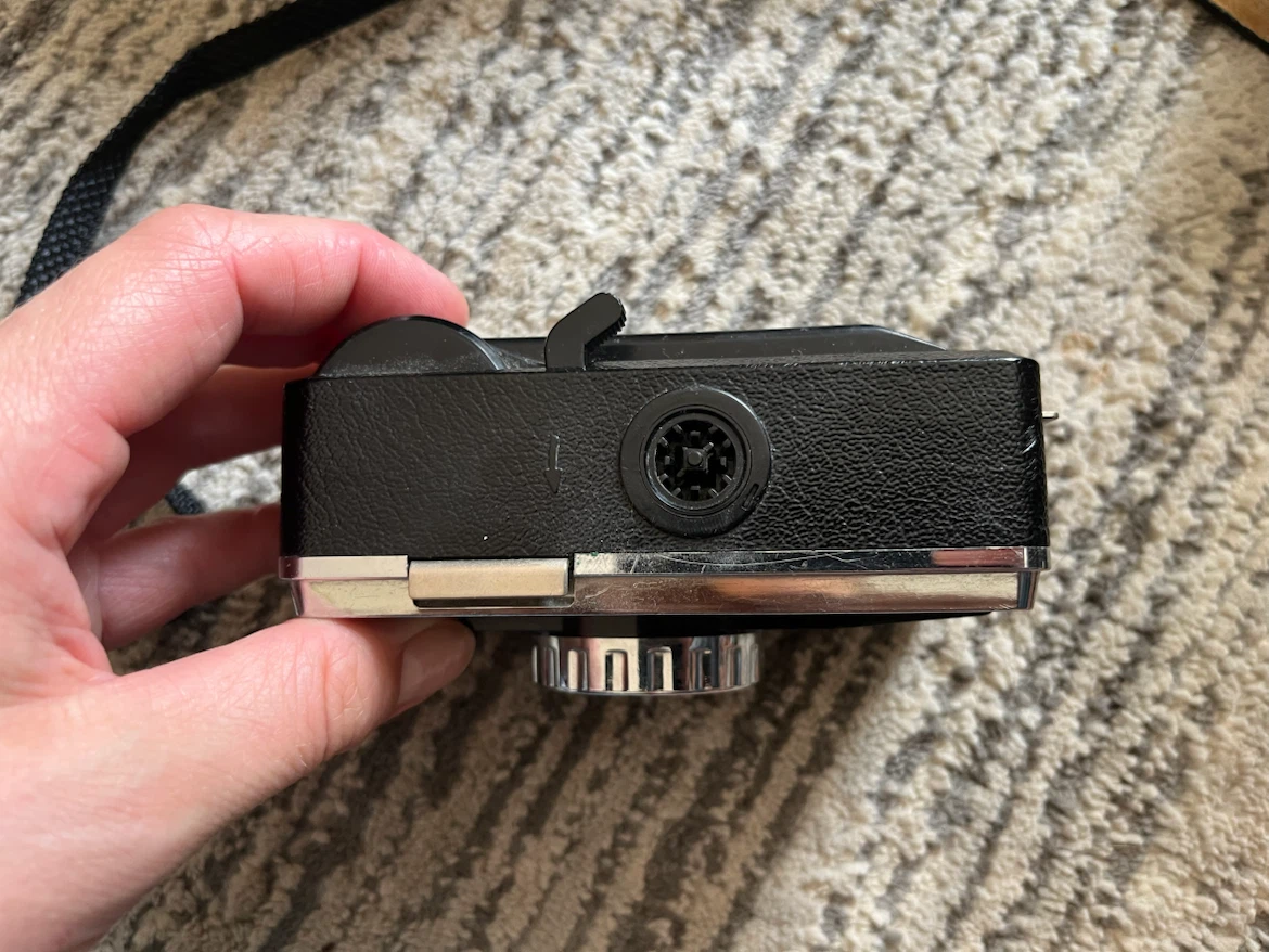 Kodak 155 X Instamatic Camera - photo 2