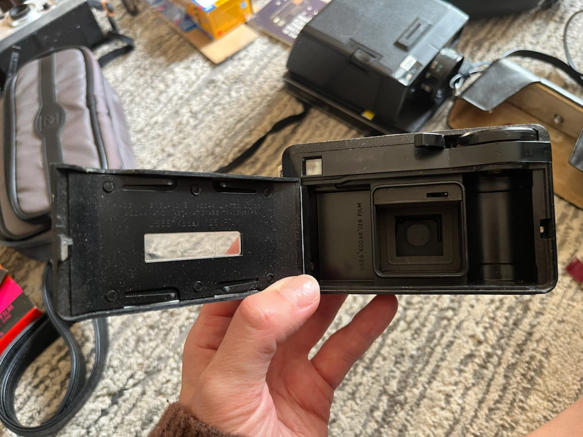 Kodak 155 X Instamatic Camera - photo 4