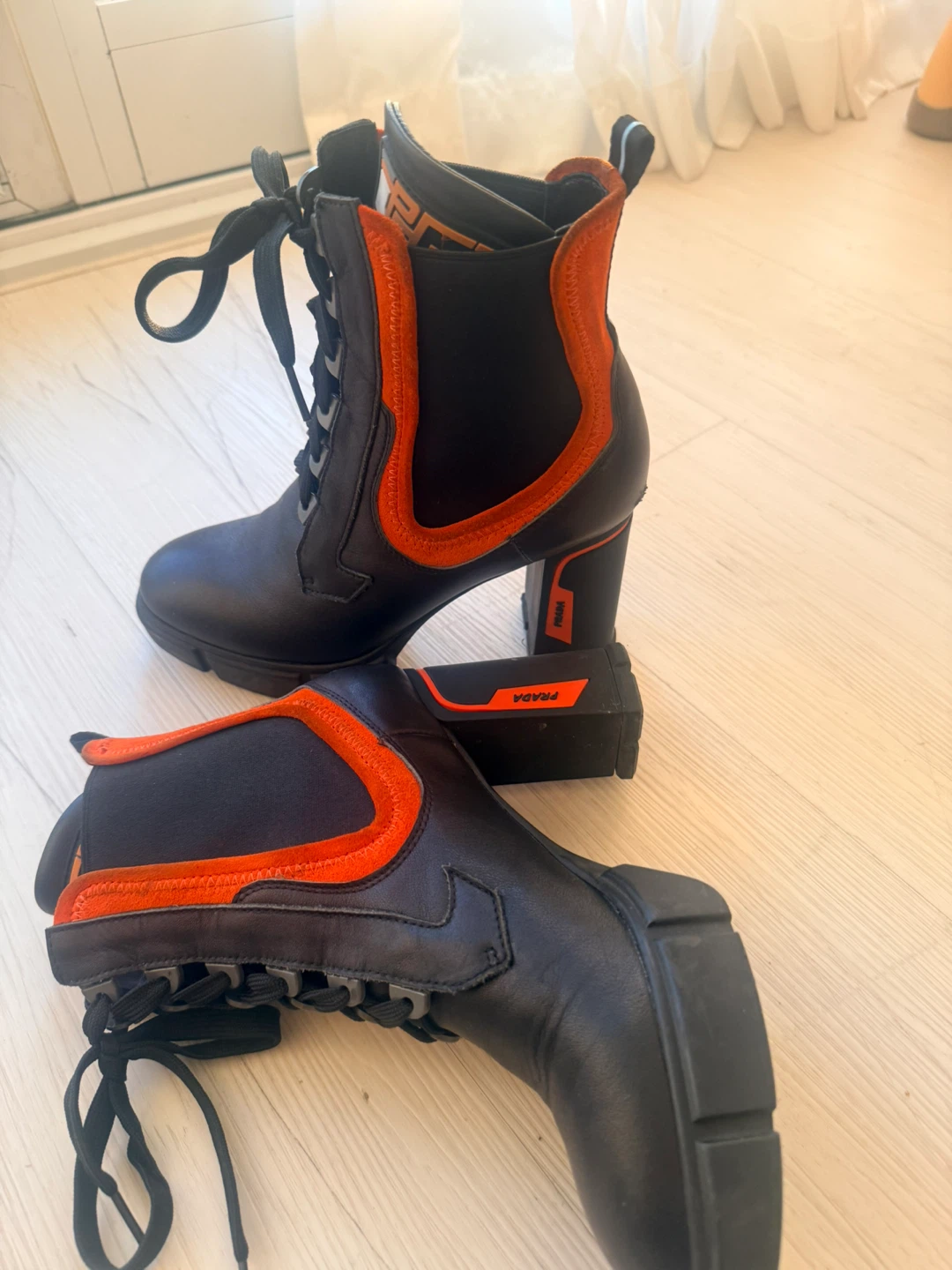 Prada Milano Ankle Boots Size 38 - photo 4