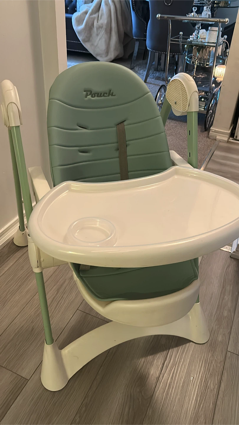 Pouch High Chair
