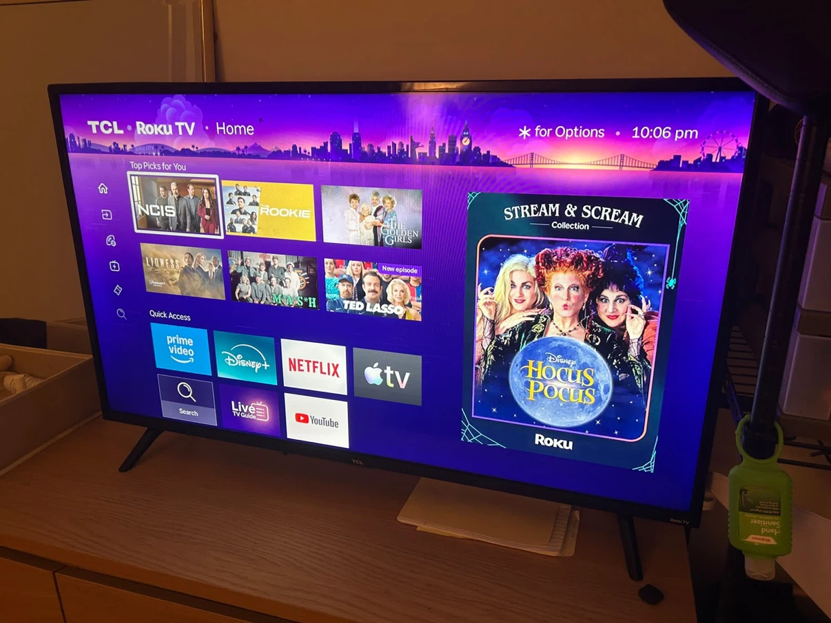 TCL Roku Smart TV 40”