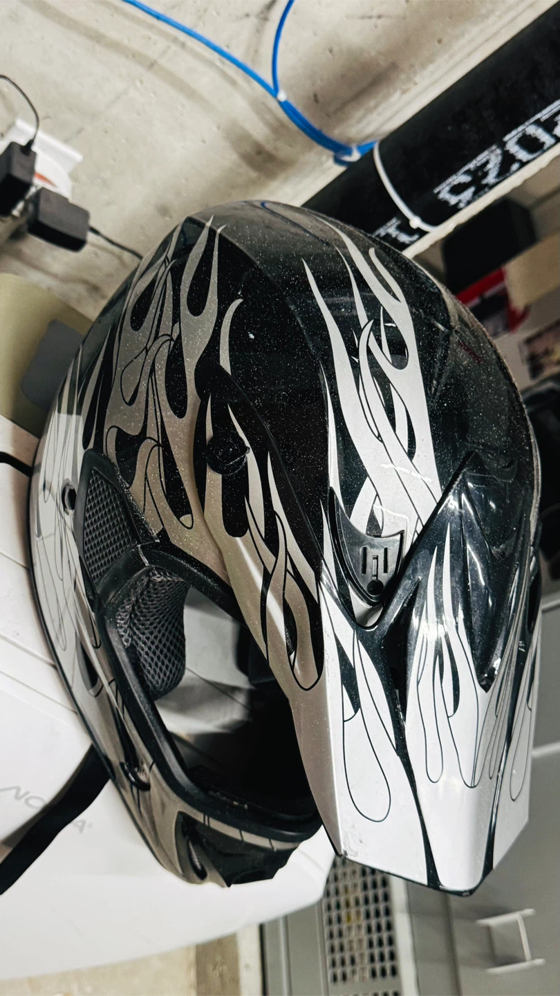 Motocross Helmet with Flame Design (M) - photo 5