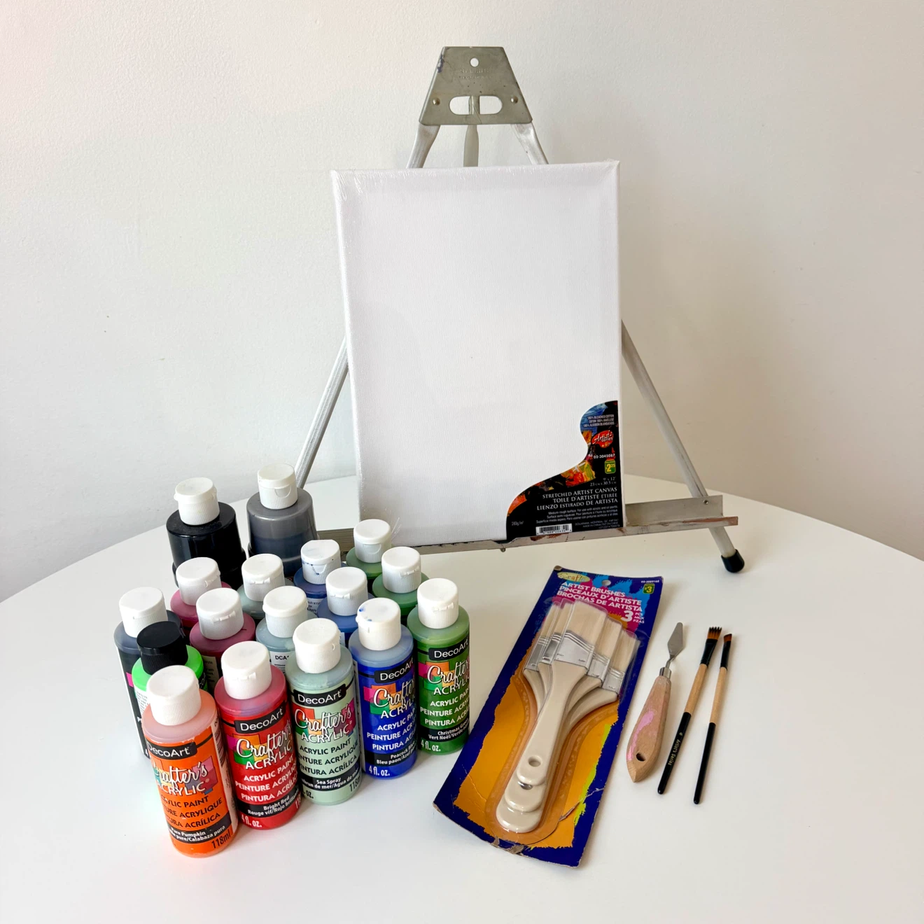 Artist’s Painting Supplies Lot