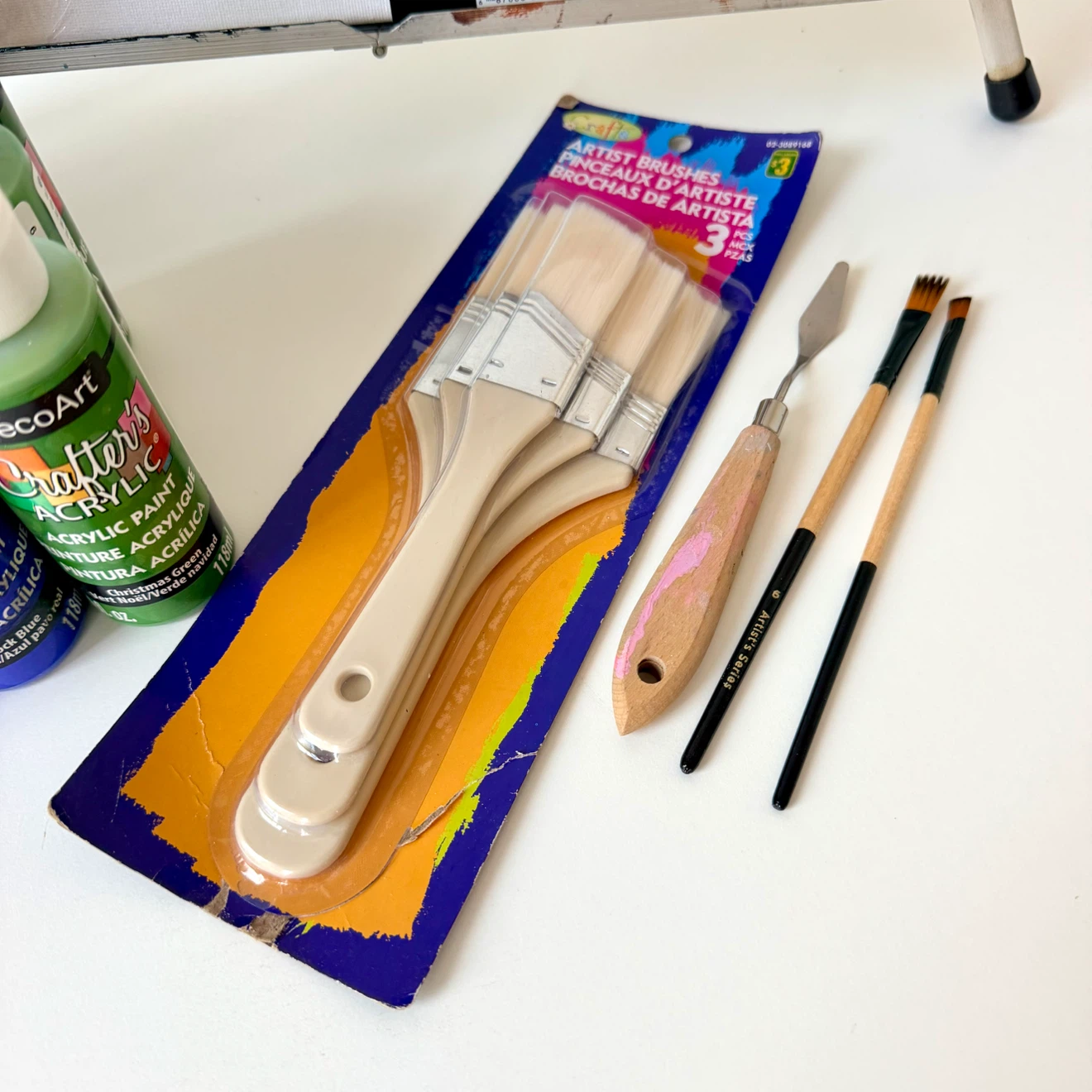 Artist’s Painting Supplies Lot - photo 5