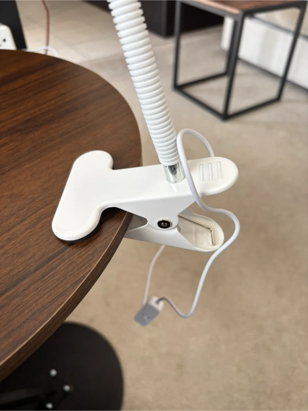 White USB LED Clip-On Desk Lamp - photo 4