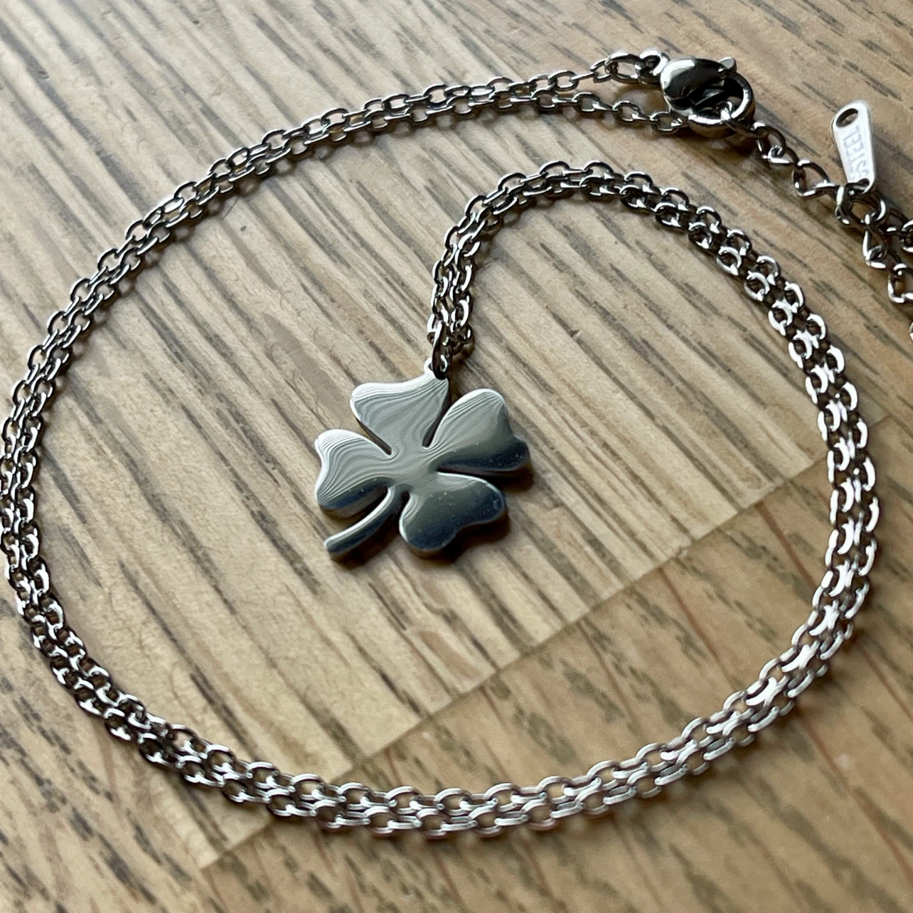 Four-leaf clover stainless steel necklace - photo 2