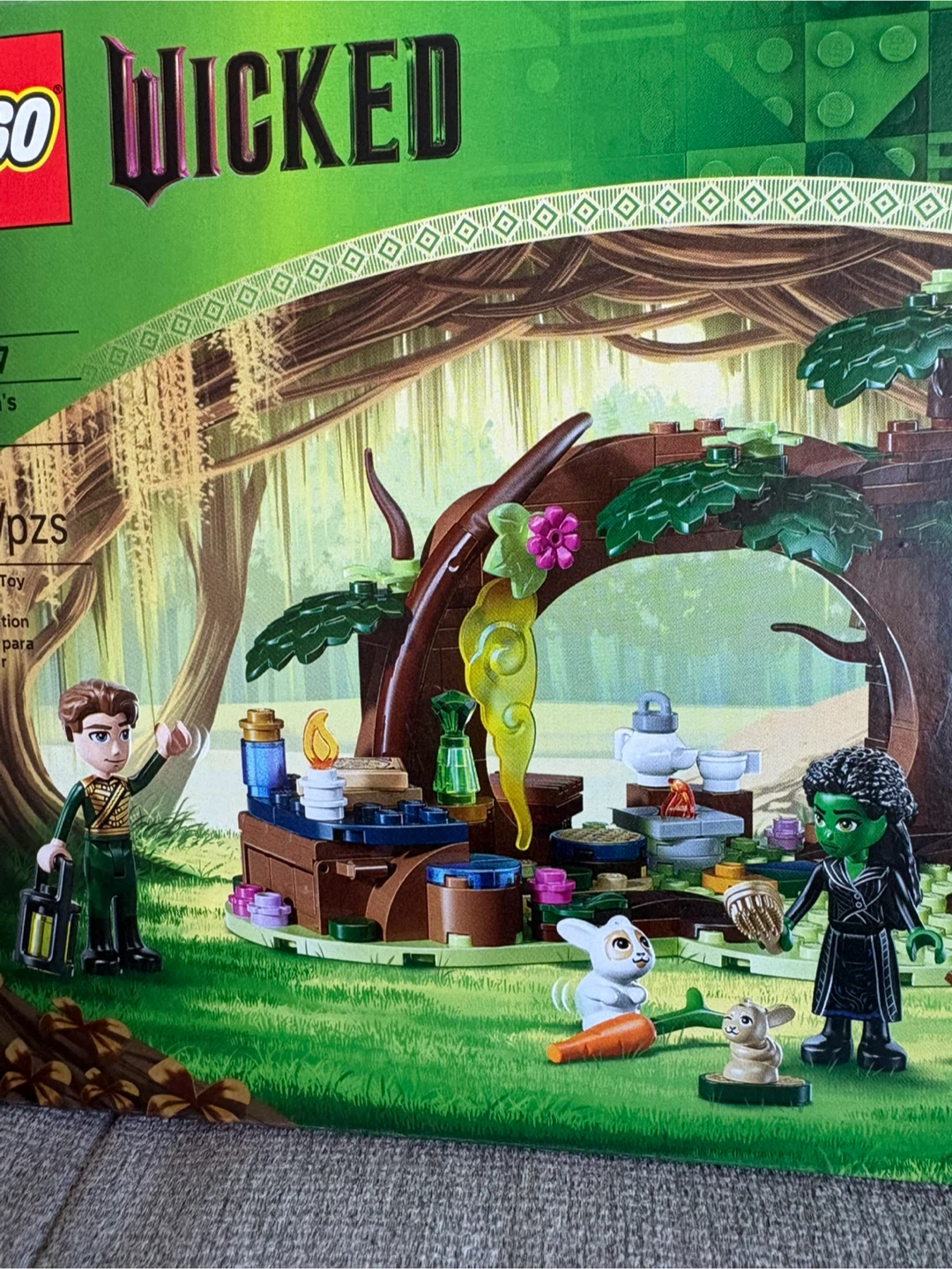 LEGO Wicked Elphaba's Retreat 75687 - photo 4